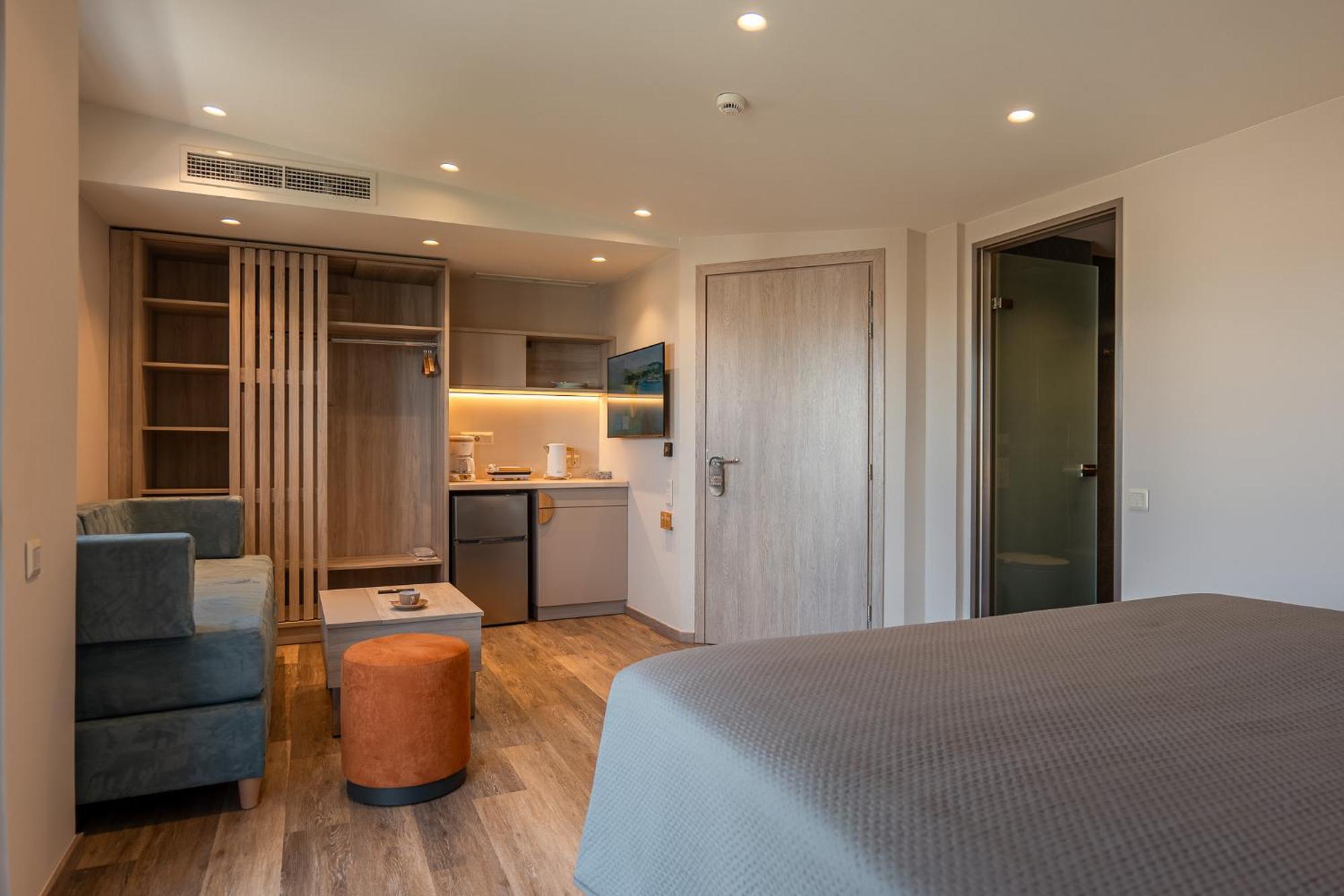 Wellnest Hotel Atenas Exterior foto