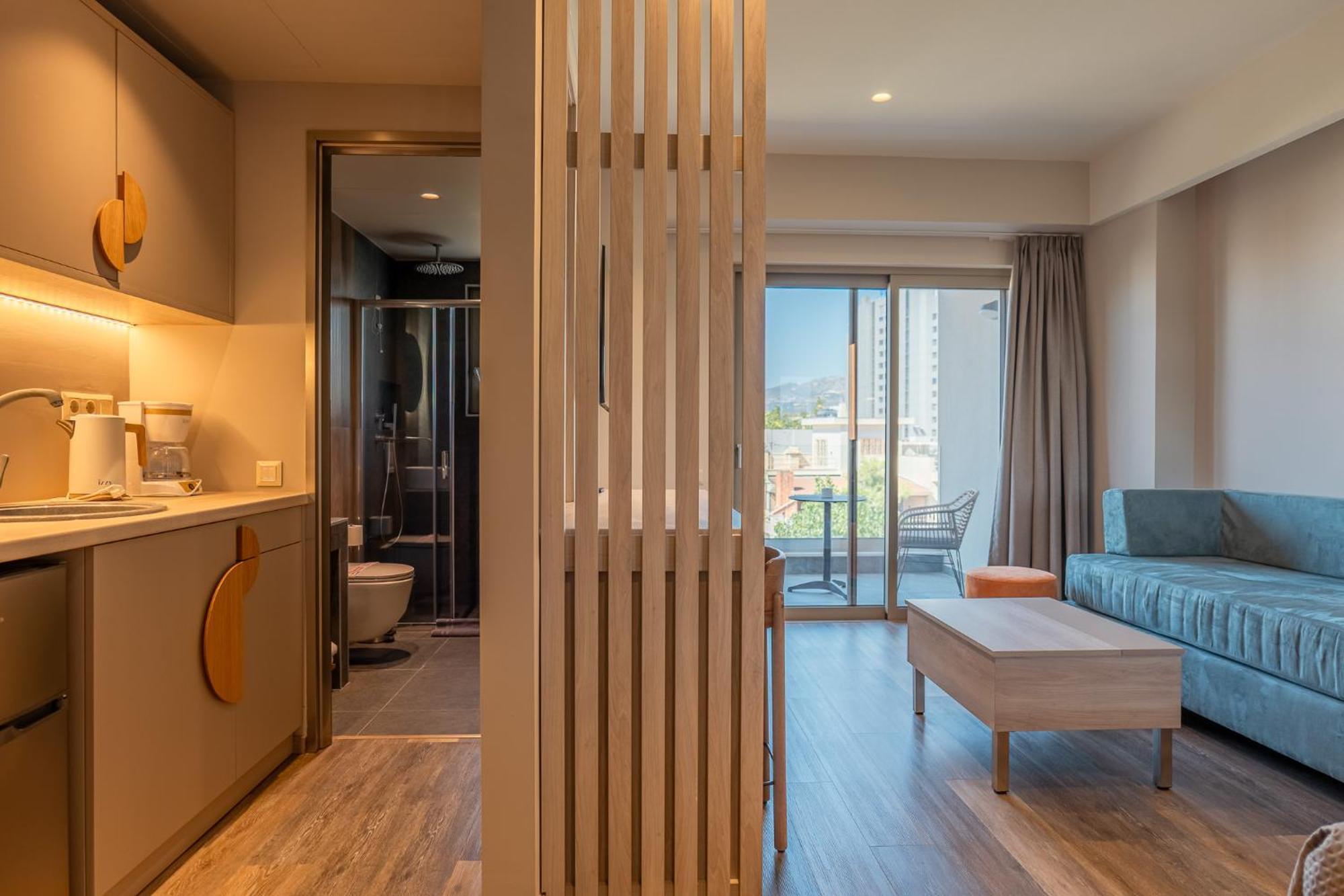 Wellnest Hotel Atenas Exterior foto