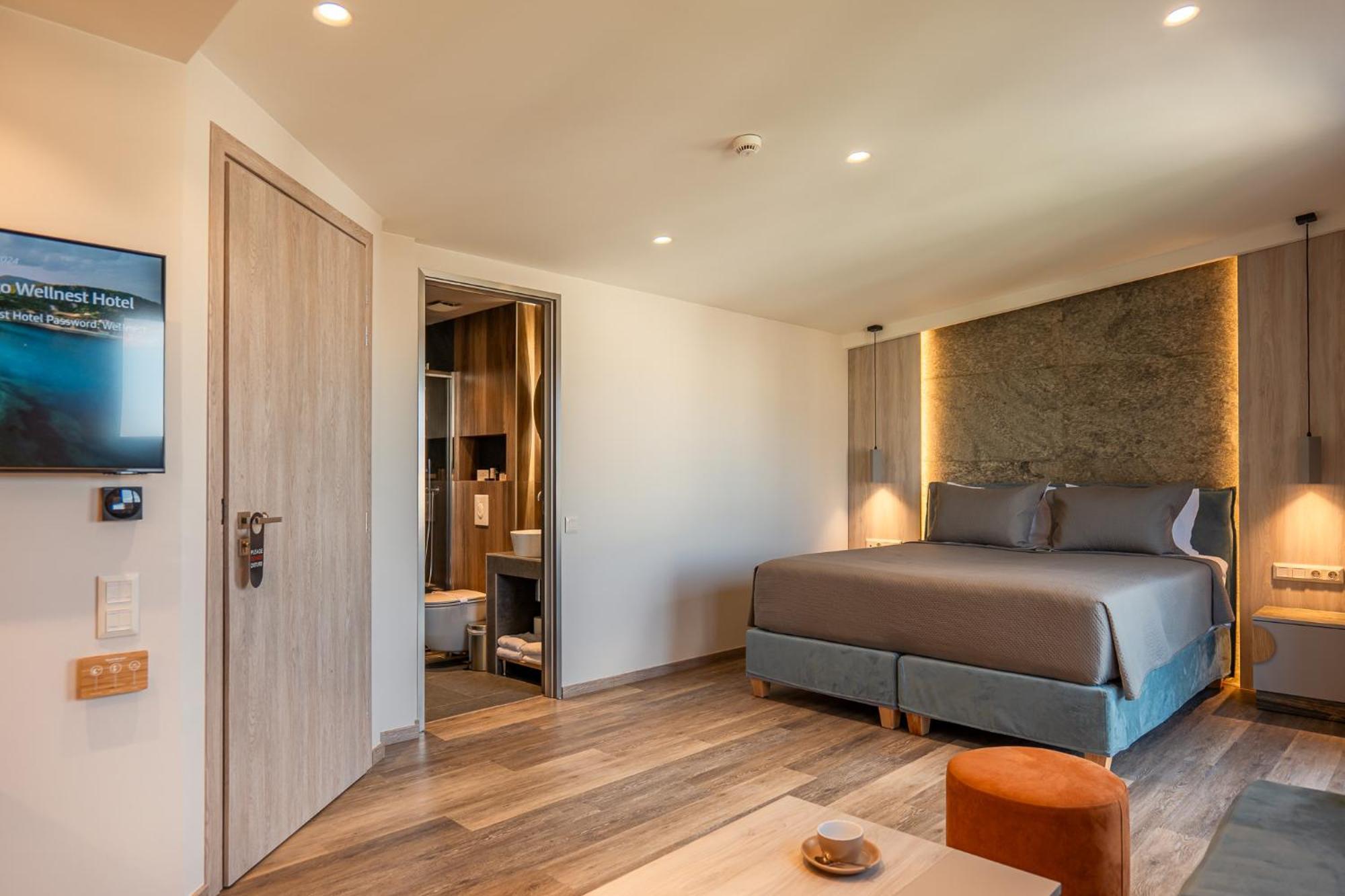 Wellnest Hotel Atenas Exterior foto